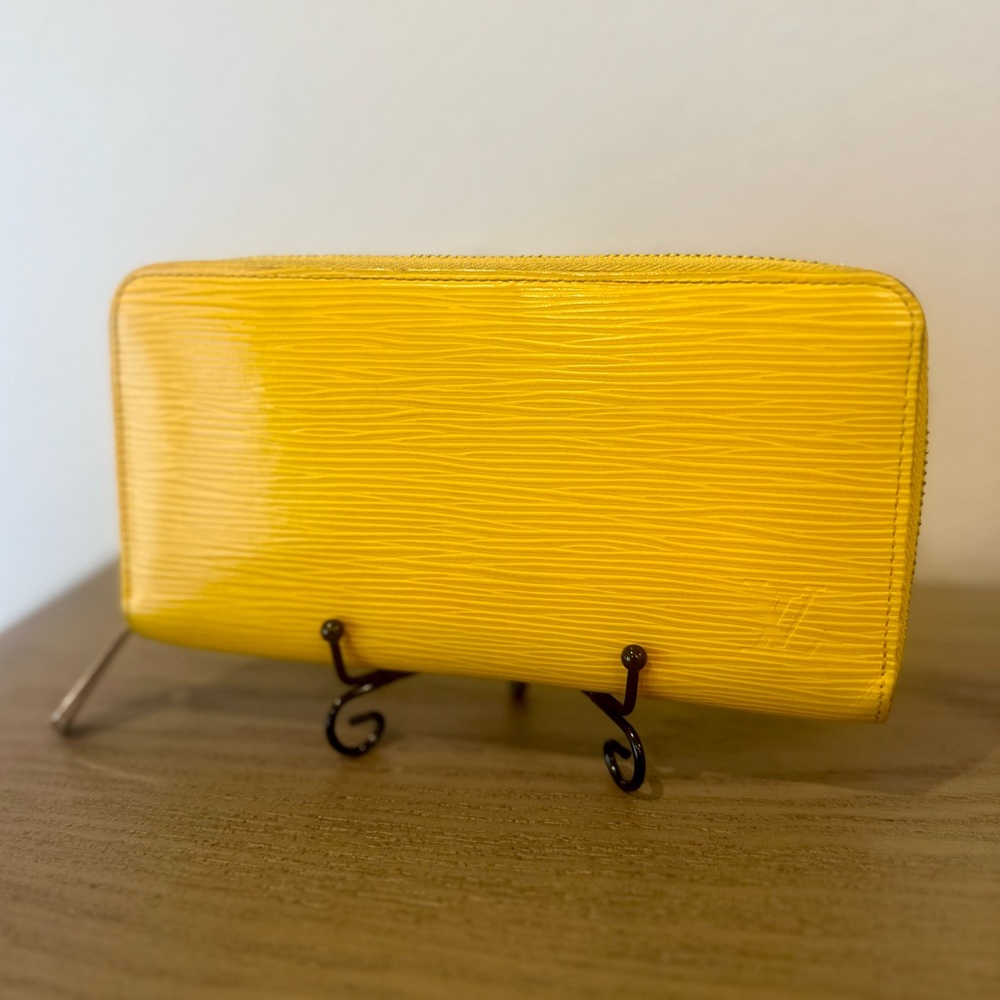 Vintage Louis Vuitton Yellow Epi Zippy Long Wallet